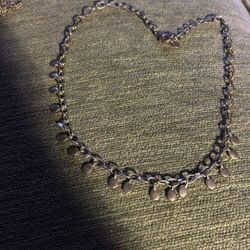 Silver Nackless With Tear Drop And Tops.