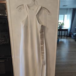 AMAZON RETURNS LADIES SILHOUETTE A LINE SLEEVELESS DRESS w/ PEARLS & GEMS (USED)