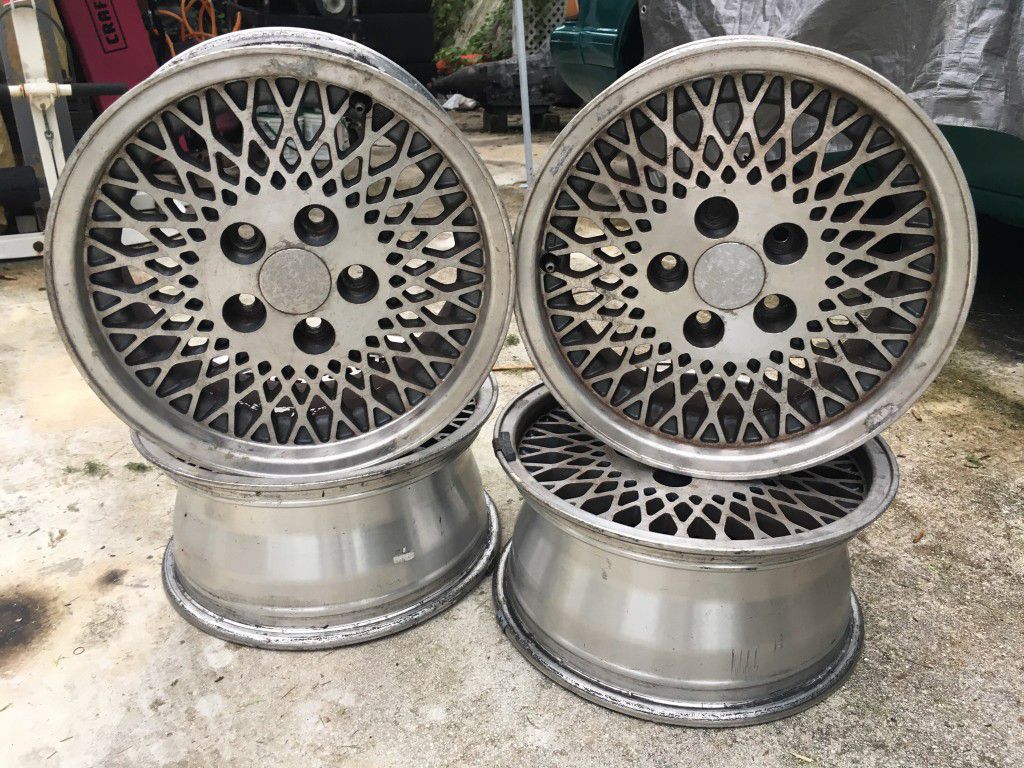4 15/7 1995 Jeep Cherokee rims for sale $200
