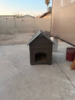 Custom dog house