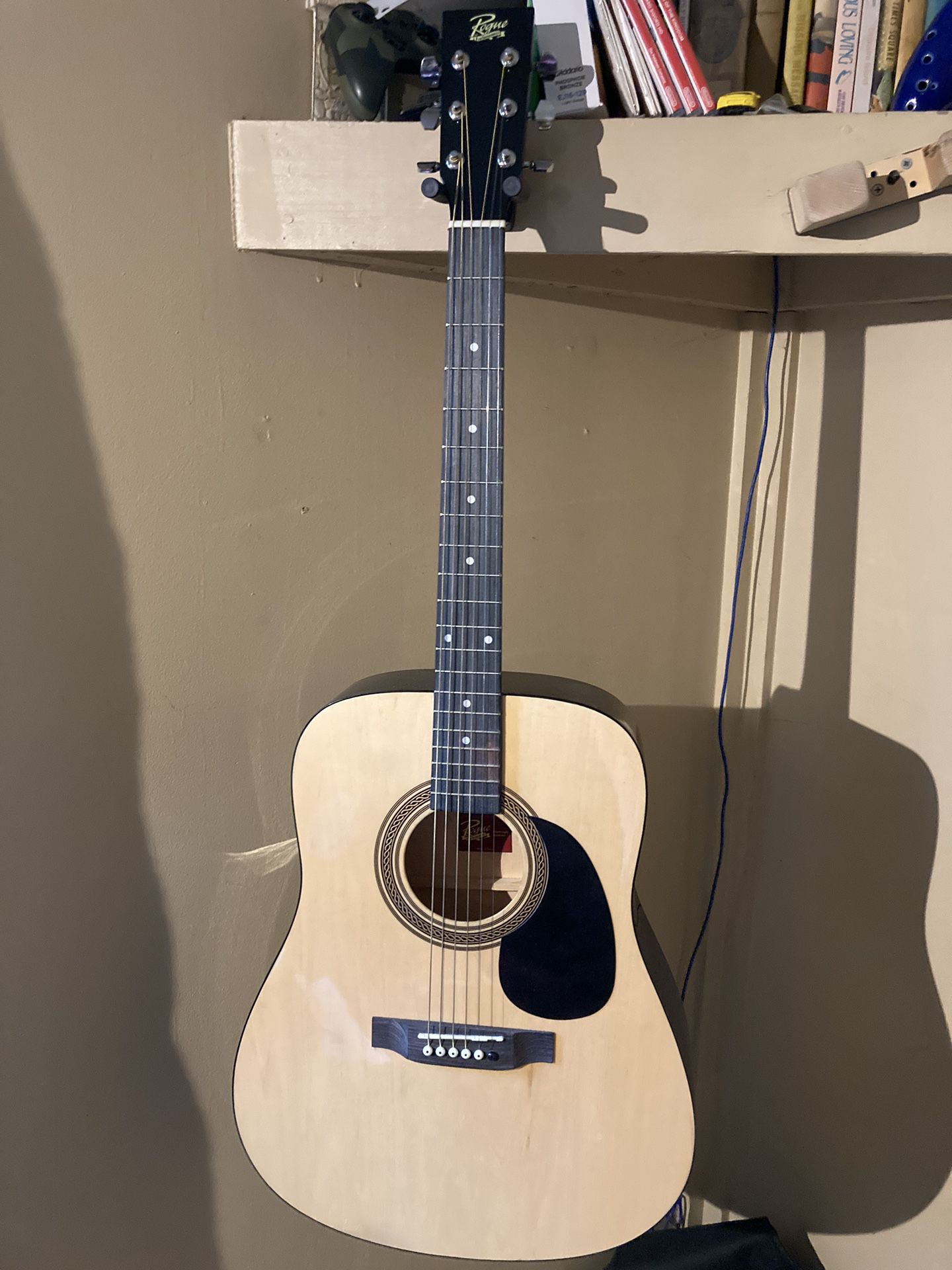 Rogue RD-80 Acoustic Guitar