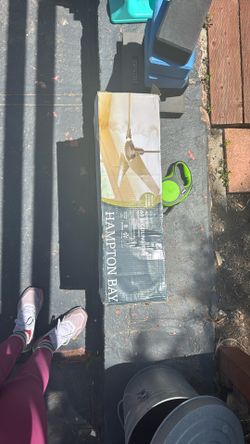 HAMPTON BAY CEILING FAN