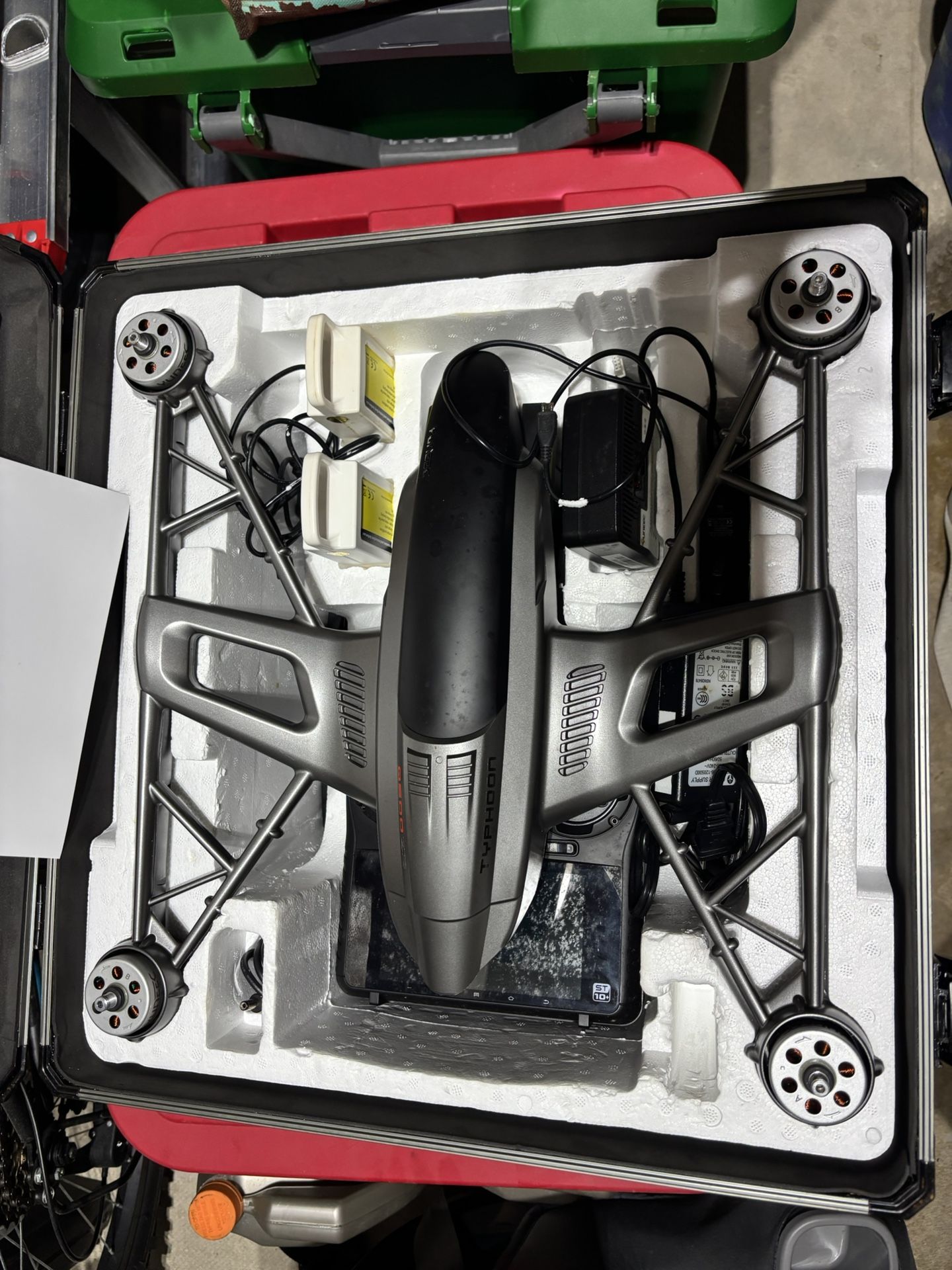 Yuneec Typhoon Q500 Quadcopter Drone with Battery and Charger