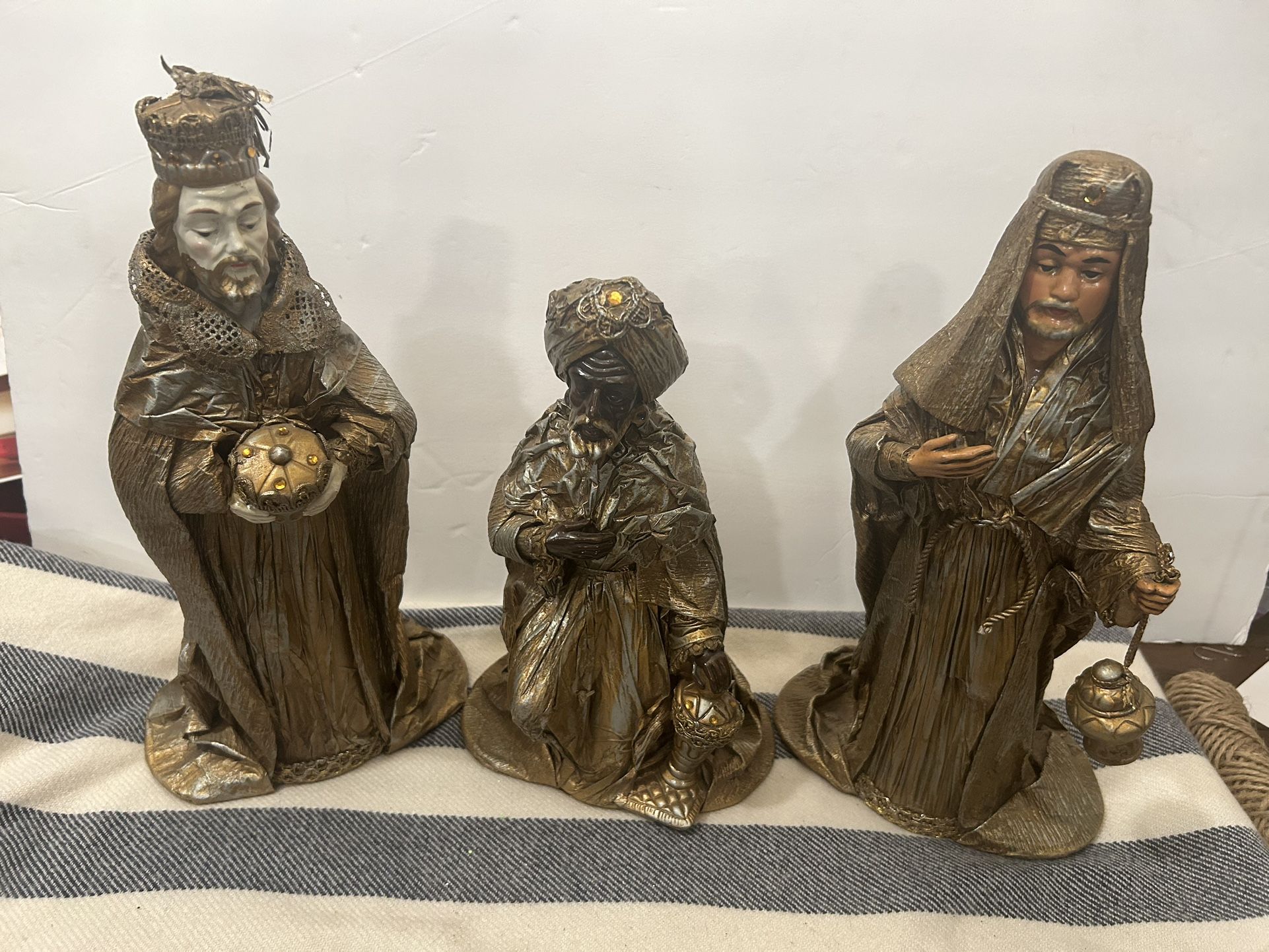 Paper Mache 3 Kings Wise Men