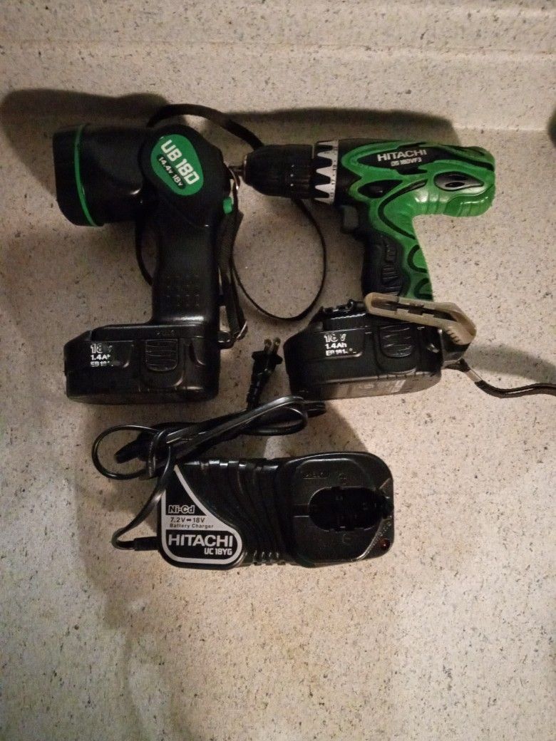 Nice Hitachi Drill With Flashlight (2 Batteries And Charger)