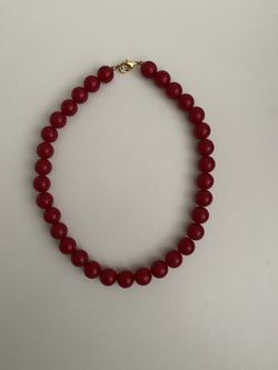 Read Necklace great condition 👍