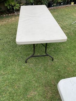 8 mesas por 240 o una buena oferta gracias