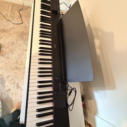 Yamaha P-225 88-Key Digital Piano - Black