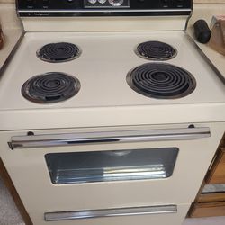 Vintage Highpoint oven. 30 inches.