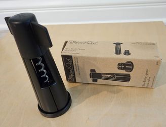 NEW - Pampered Chef Vintage Wine Bottle Opener #2155 w/ Foil Cutter