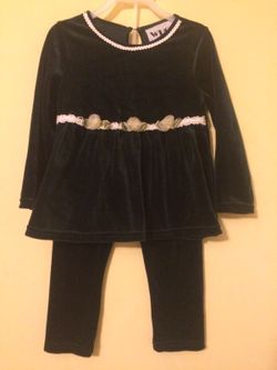 Forrest green velvet holiday outfit