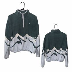 Medium Women’s Quarter Zip