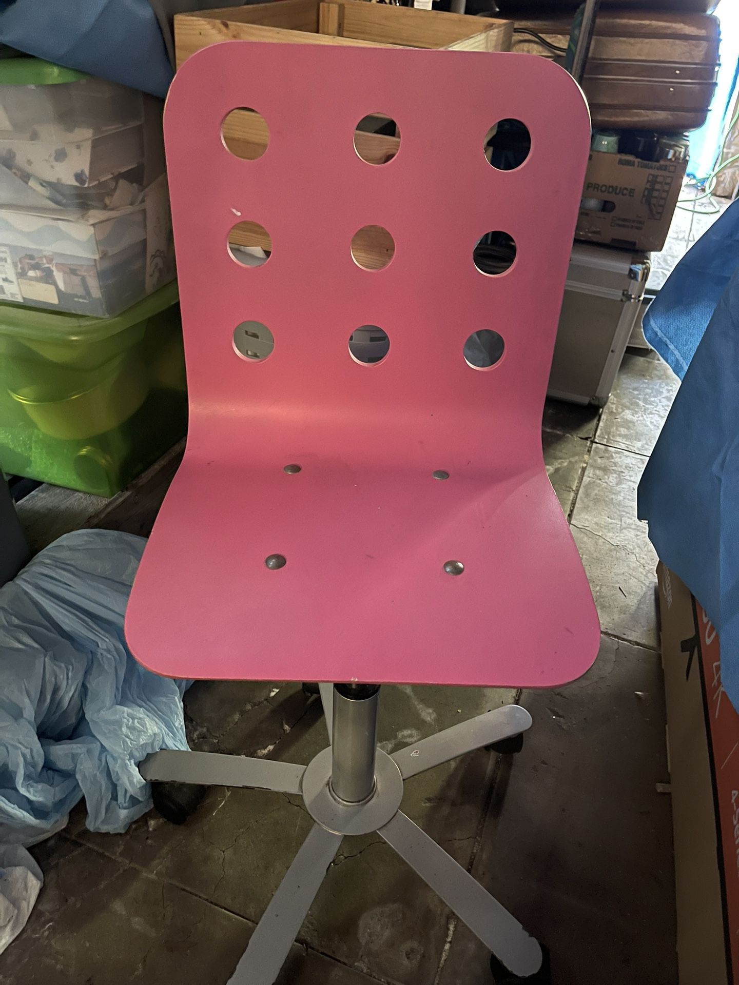 Small Pink Rolling Desk Chair 
