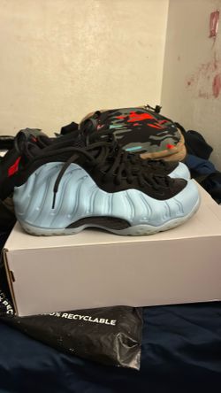 Psychic Blue Foam Posits $