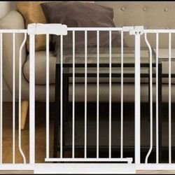 Safety gate extra wide, 57" wide. Pressure mounted gate