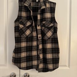 C by One Sleeveless Plaid Button-Down Shirt - Black & Cream size L