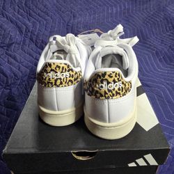 womans addidas advantage