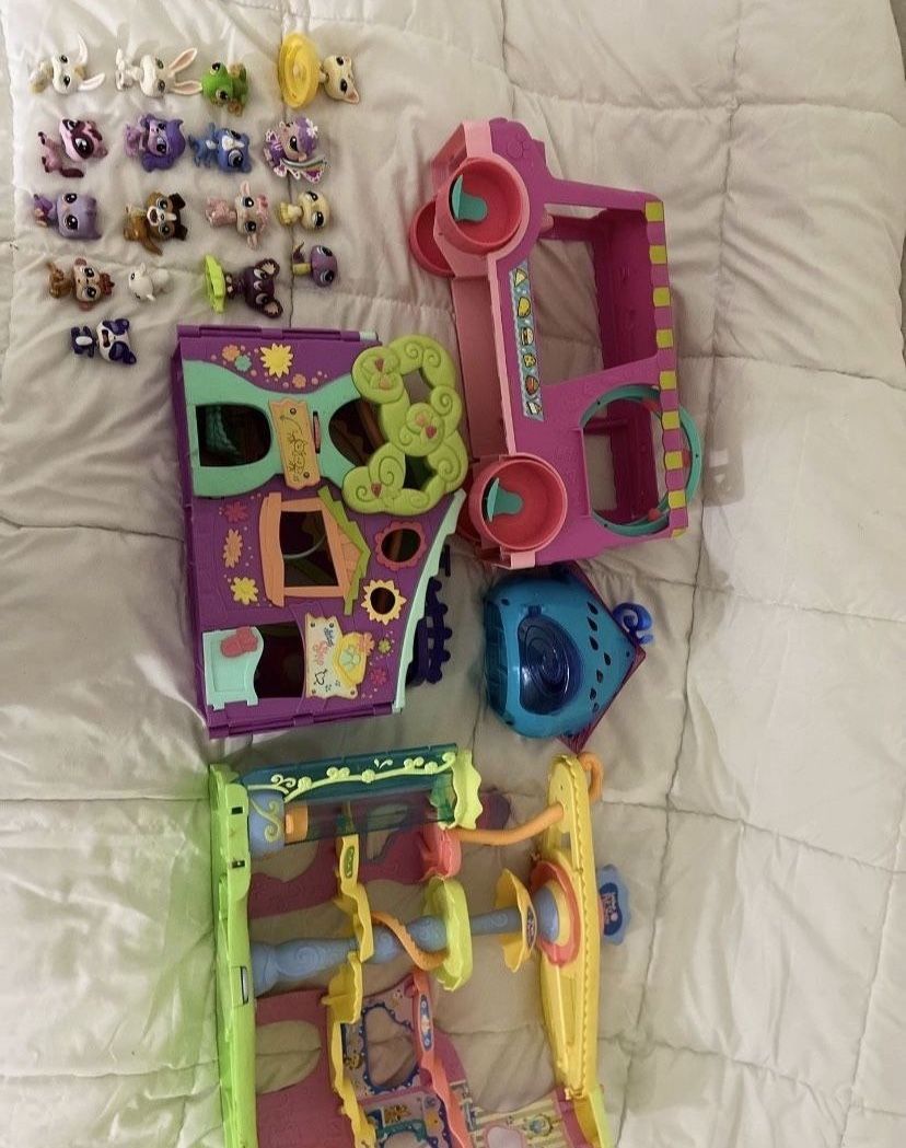 LITTLEST PET SHOP AND SHOPKINS (lps)