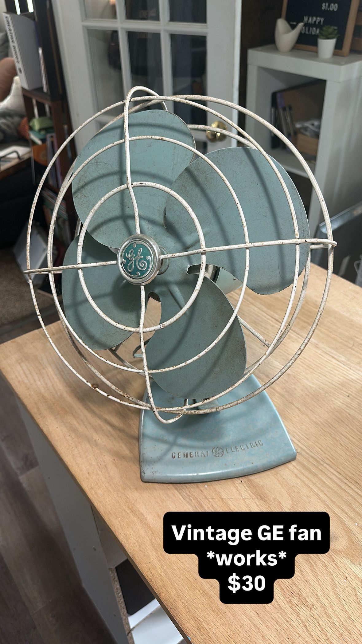 Vintage Teal GE General Electric Tabletop Fan WORKING