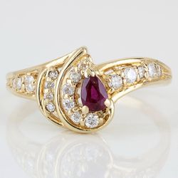 Vintage 14K Gold Pear Ruby Diamond Cocktail Anniversary Ring Gift Estate Jewelry