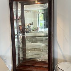 5 Shelf LED Curio Display Cabinet 80”x40”x15” With Lock