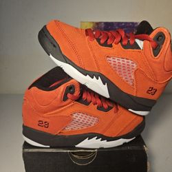 Size 11.5c - Kids Raging Bulls Jordan 5's - $100