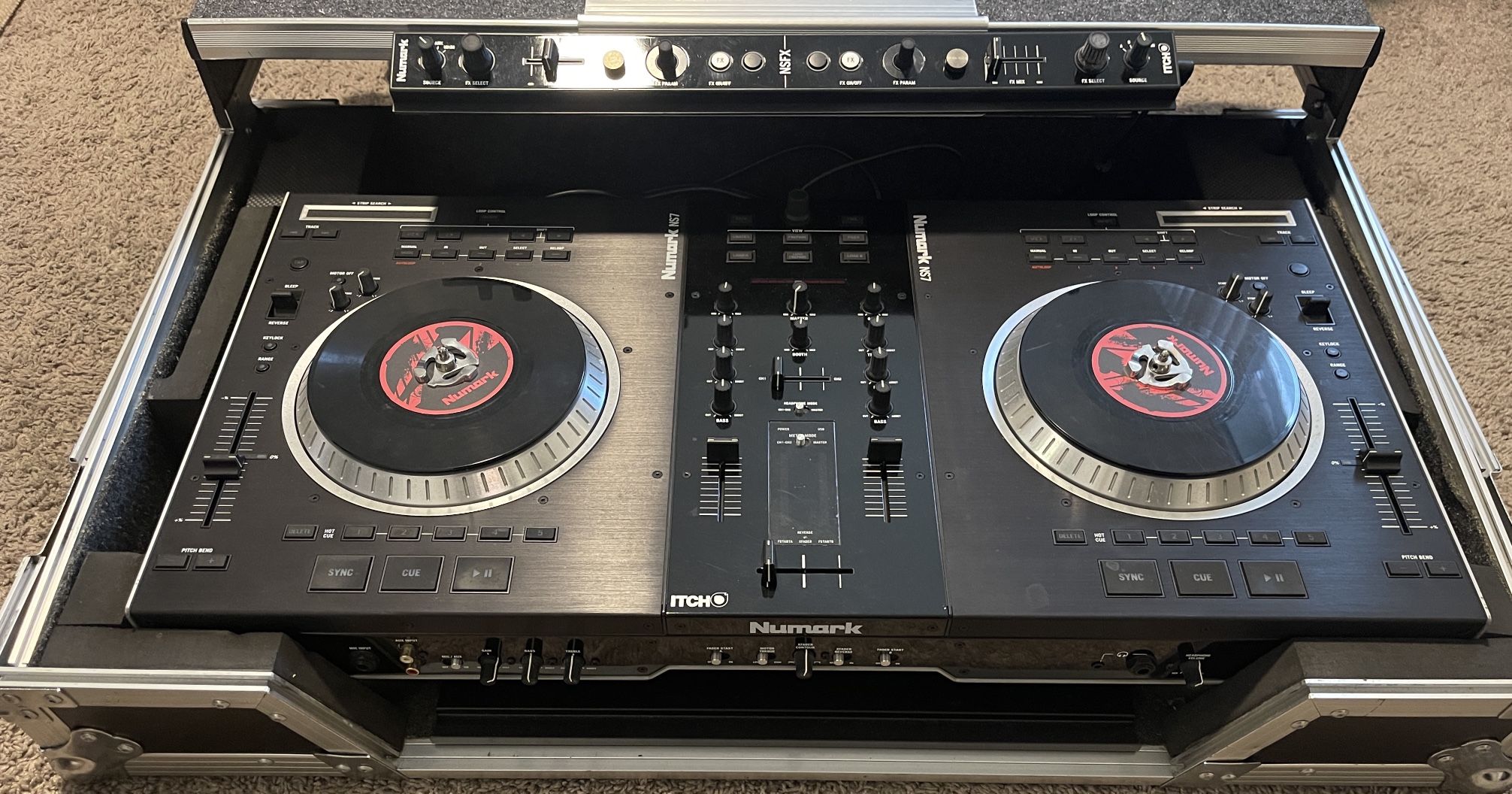 Numark NS7 DJ Controller