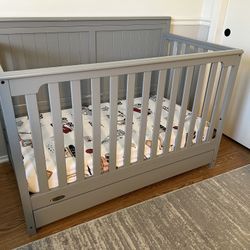 Graco Standard Size Crib with Drawer