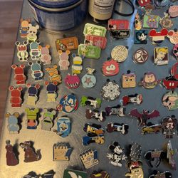 Disney Pins 