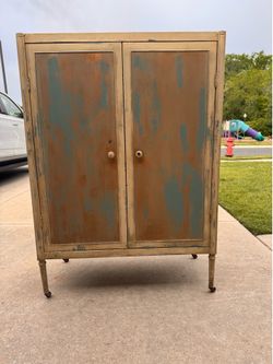 Metal armoire