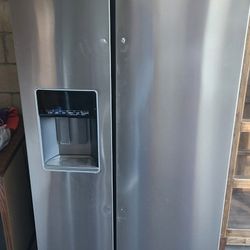 Whirlpool Refrigerator 