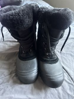 Men’s Columbia Snow Boots Size 10