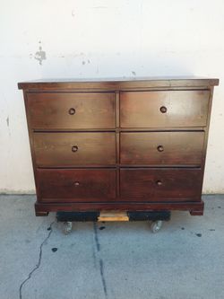 SOLID WOOD 6 DRAWERS DRESSER