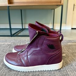 Air Jordan 1 Retro High Zip "Bordeaux" – Size 8