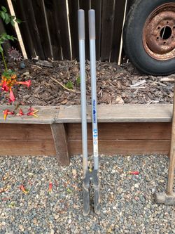 Post hole digger fiberglass handles