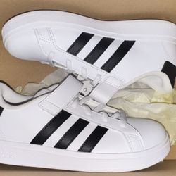 Brand New Kid Adidas Size 2y