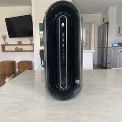 Alienware Aurora R10 (2021) – Ryzen 7 5000 Series – Black – Used