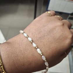 14k Pearl Bracelet
