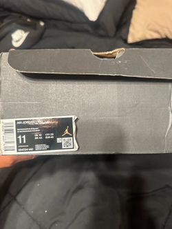 Jordan mid 1’s size 11