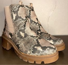 Circus by Sam Edelman Darielle Snakeskin Boots Size 11
