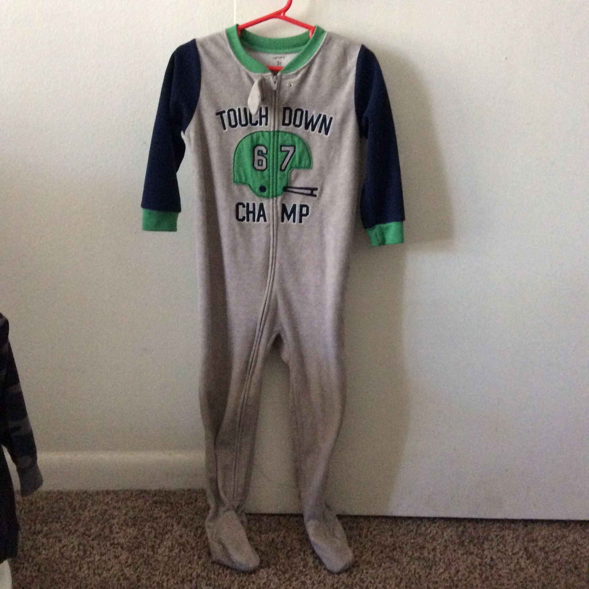 Lightly worn onesies 3t