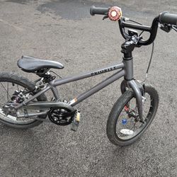 Priority Start Kids 16in Bike. 