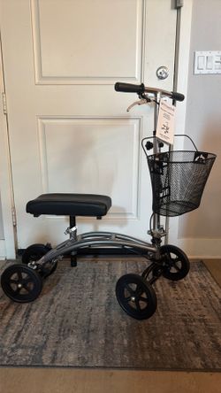 Steerable Knee Walker w/removable Basket
