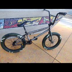 BMX BIKE FOR SALE