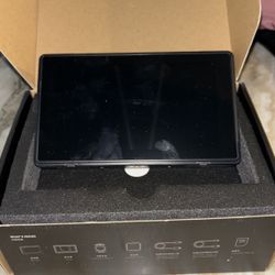 Touchscreen On-camera Monitor 