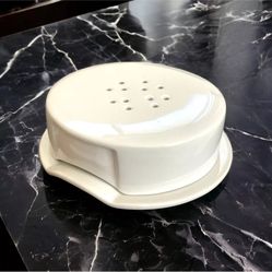 Crate & Barrel BRIE Cheese Stoneware Baker with Vented Lid Holes 6.75" Diameter