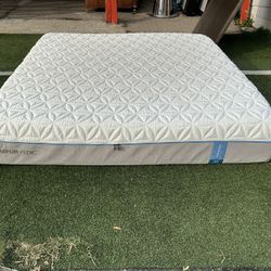 King Tempur-Pedic Mattress
