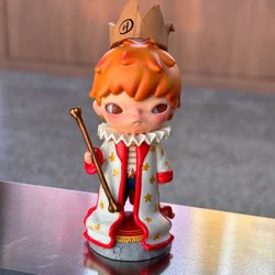 PopMart Hirono x Le Petit Prince - King (Brand New Sealed)