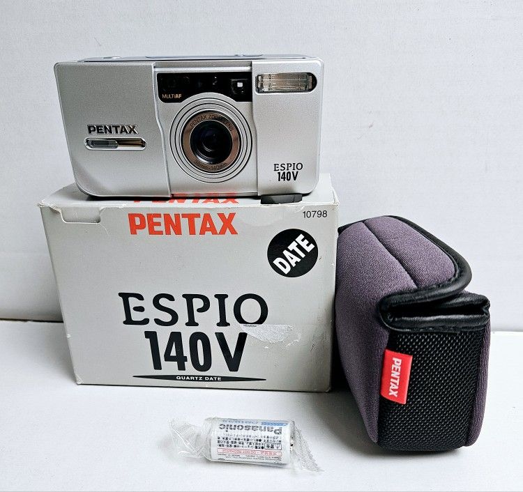 Pentax Espio 140V 35mm Point & Shoot Film Japanese Camera With Case.