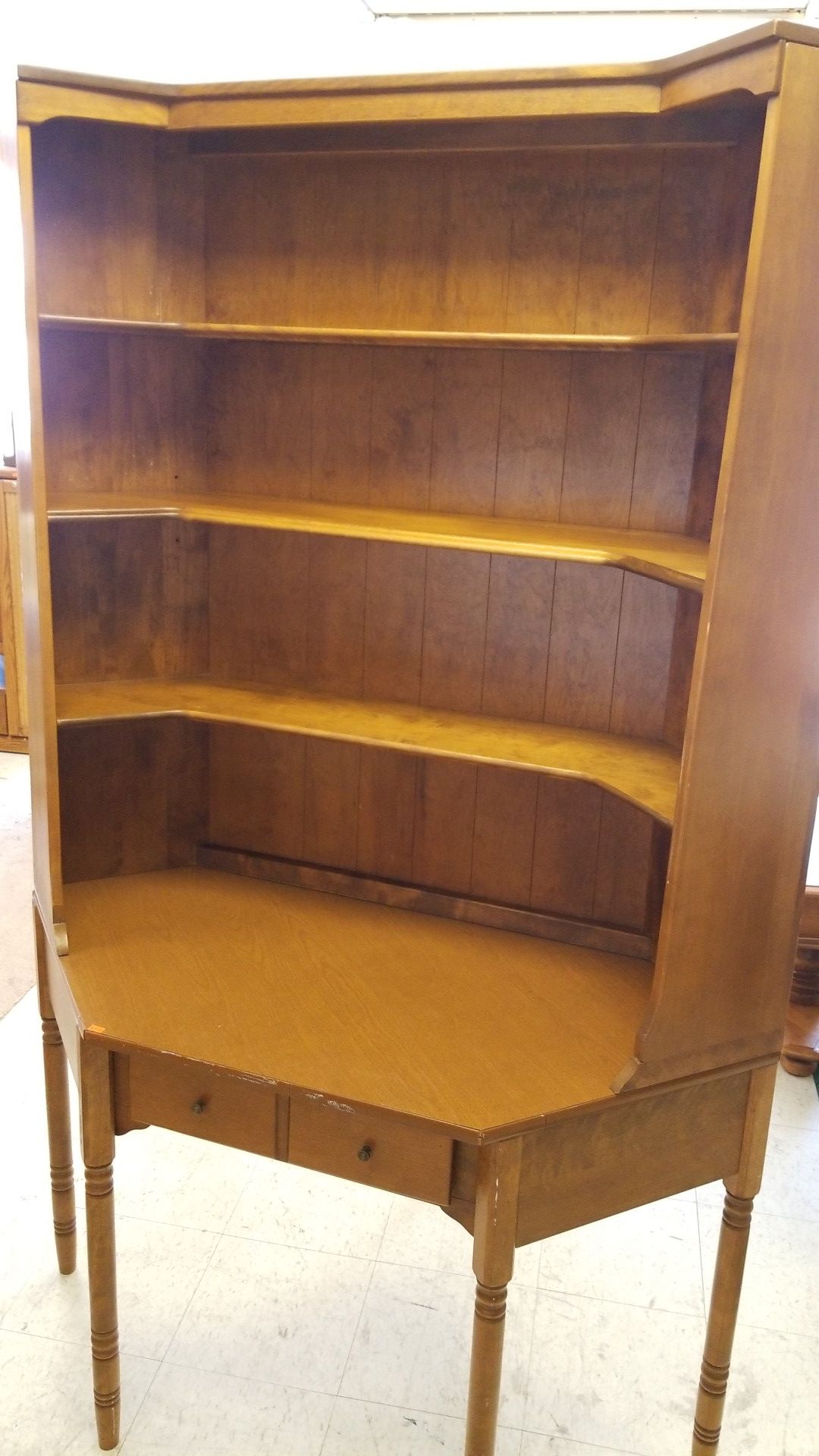 Ethan Allen corner desk with hutch. for Sale in Snellville, GA OfferUp